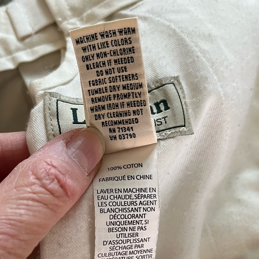 L.L. Bean Men’s Cream Khaki Comfort Waist Chino Shorts, Size 38 - Picture 5 of 9